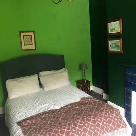 The Victorian House Bed & Breakfast บริดพอร์ต ภายนอก รูปภาพ